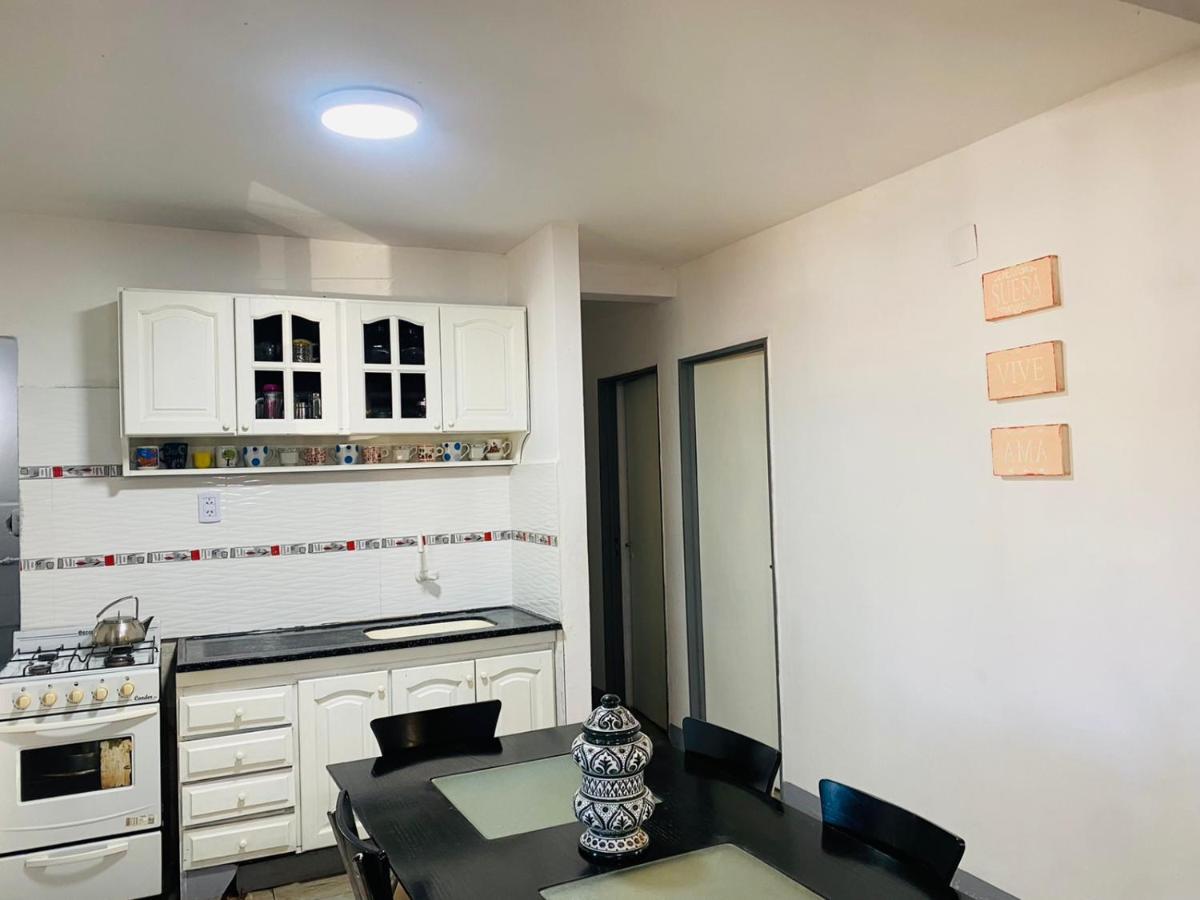 House G&S, Depto Con 3 Dormitorios Para 7 Personas Pleno Centro De La Ciudad Puerto Iguazú Buitenkant foto
